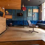 Stadshotel & Proeflokaal 'toer 2* Зютфен