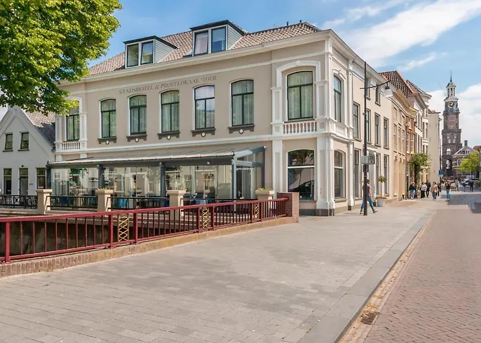 Hotel Stadshotel & Proeflokaal 'toer 2*