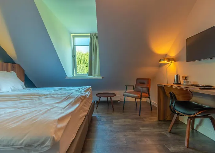 Stadshotel & Proeflokaal 'toer 酒店 聚特芬