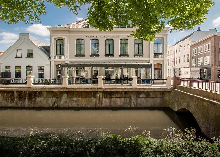 酒店 Stadshotel & Proeflokaal 'toer 2*